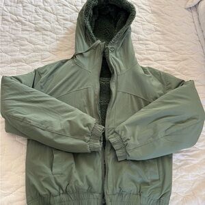 lululemon reversible fleece Green Bomber Jacket size 6